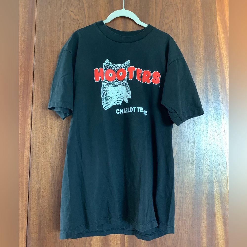 Hooters Charlotte Black Cotton Tee
